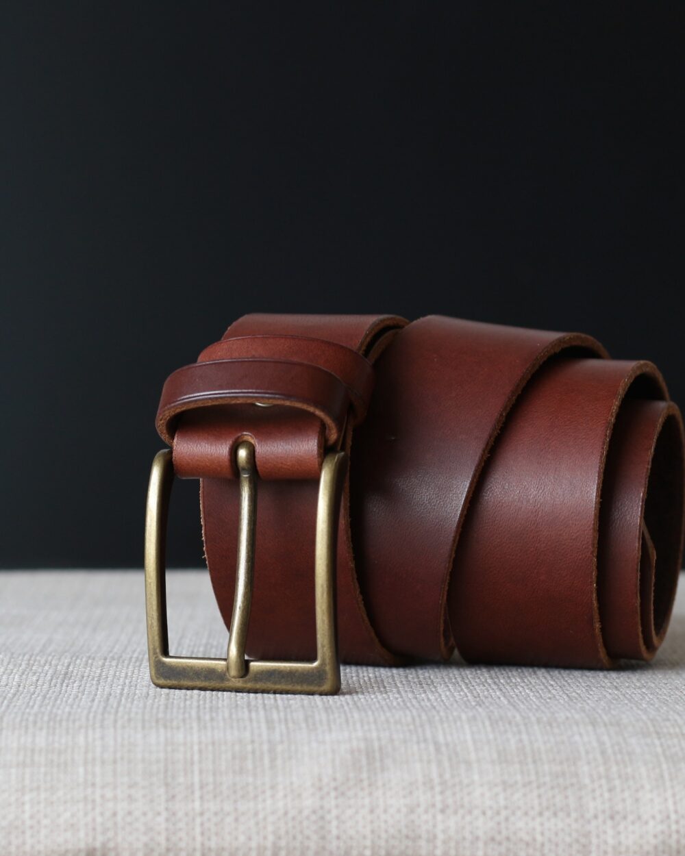 Ceinture en cuir de 3,5 cm avec boucle en métal couleur laiton finition artisanale