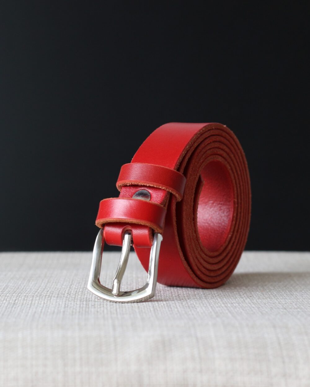 Ceinture minimaliste sur mesure en cuir véritable de 2,5 cm de large au style épuré