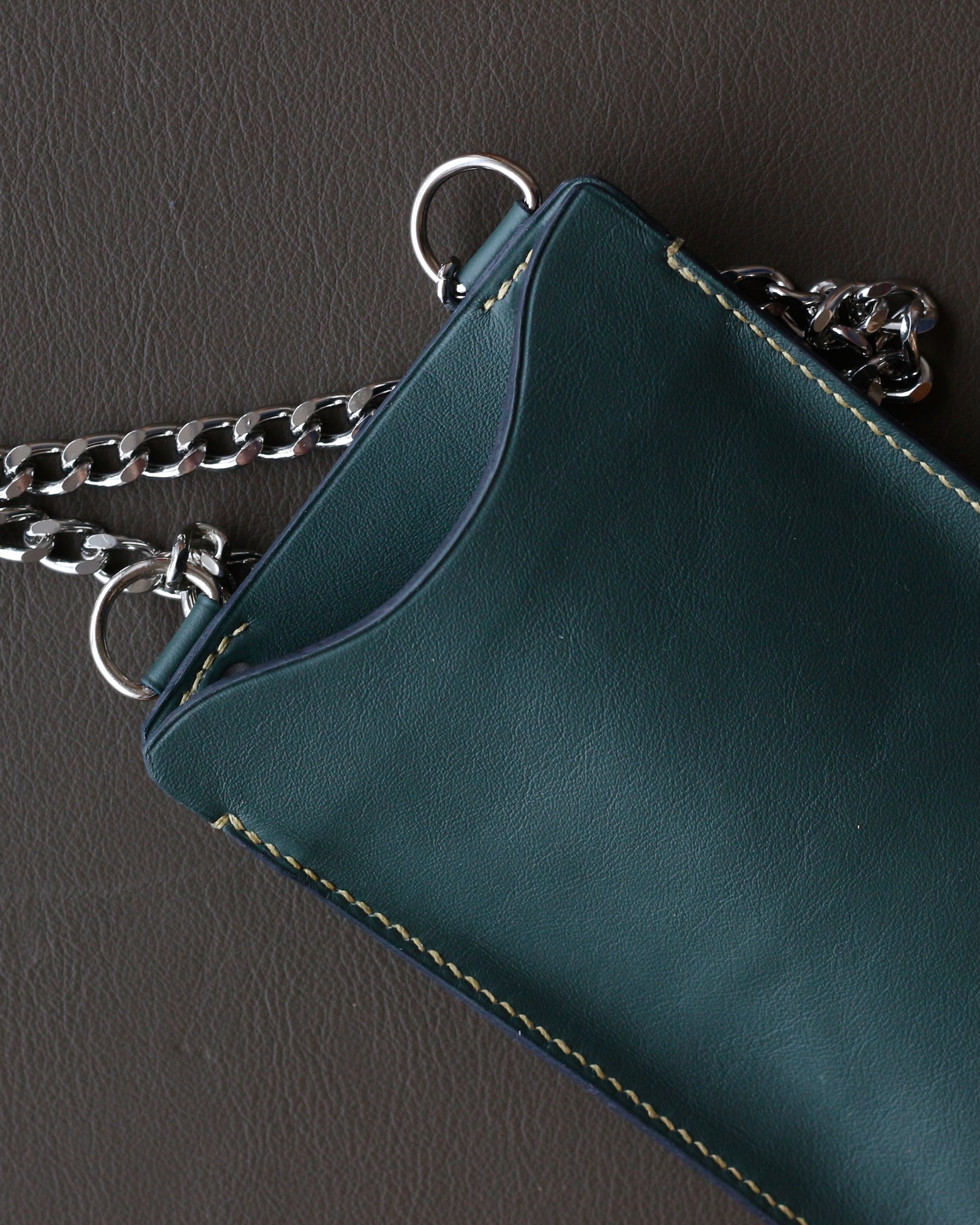 pochette-cuir-smartphone-femme Pochette de téléphone – Image 4