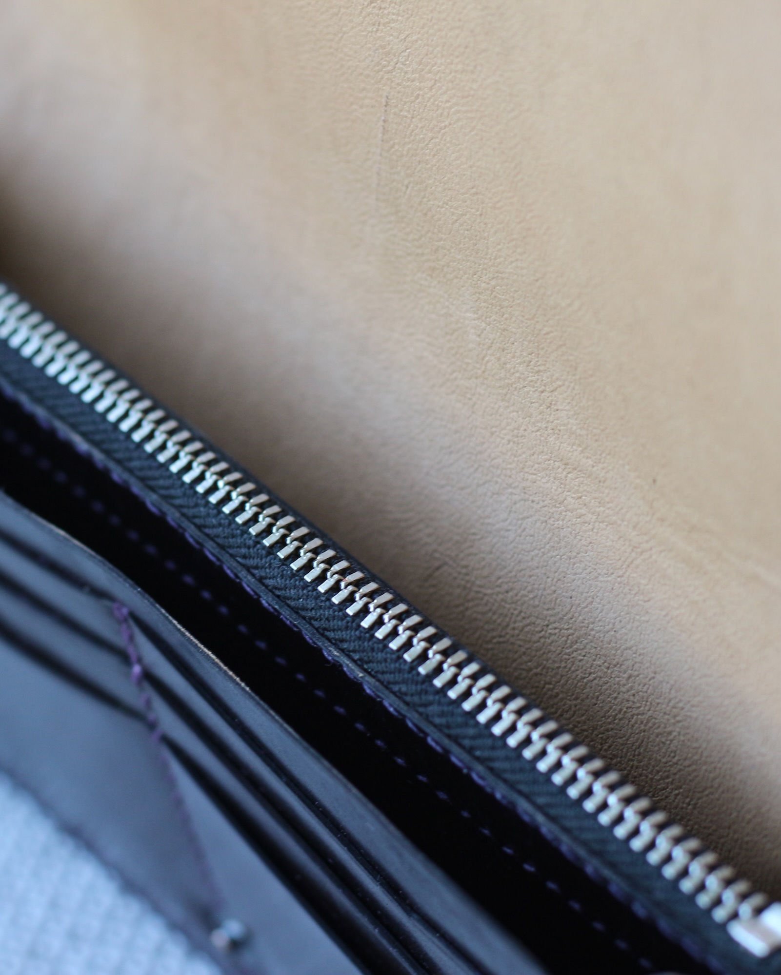 portefeuille-horizontal-luxe-cuir-francais Grand portefeuille horizontal en cuir pleine fleur fait main